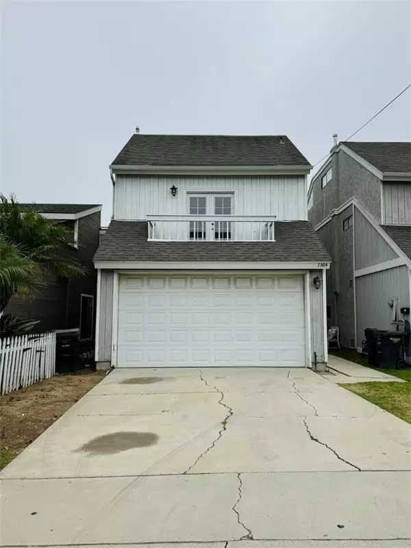 1304 Alabama ST, Huntington Beach, CA 92648