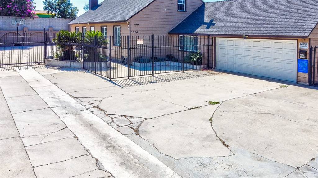 Anaheim, CA 92804,3026 W Ball RD