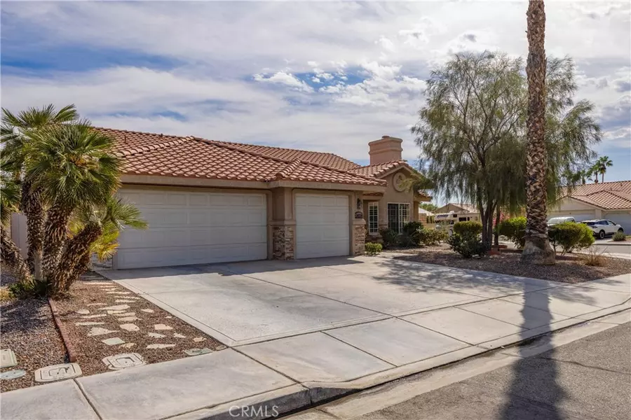 30230 Amy CIR, Cathedral City, CA 92234