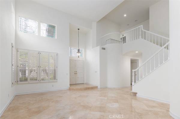 San Clemente, CA 92673,2104 Via Viejo