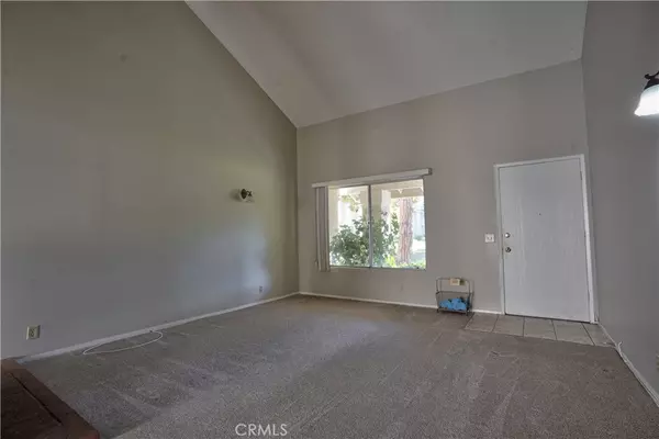 Irvine, CA 92604,4 Silverwood #23