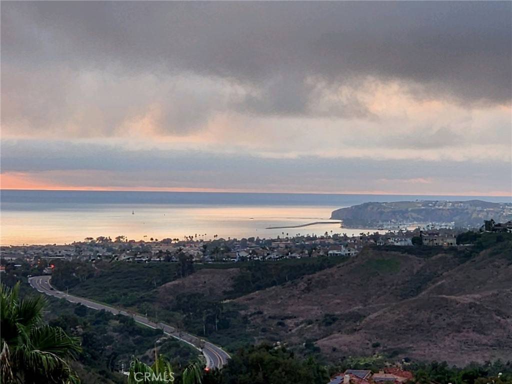 San Clemente, CA 92672,527 Via Presa