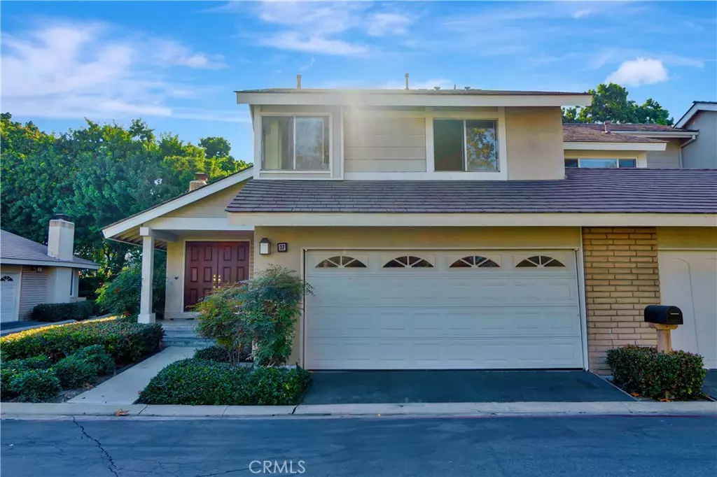 Irvine, CA 92604,37 Glenhurst #21