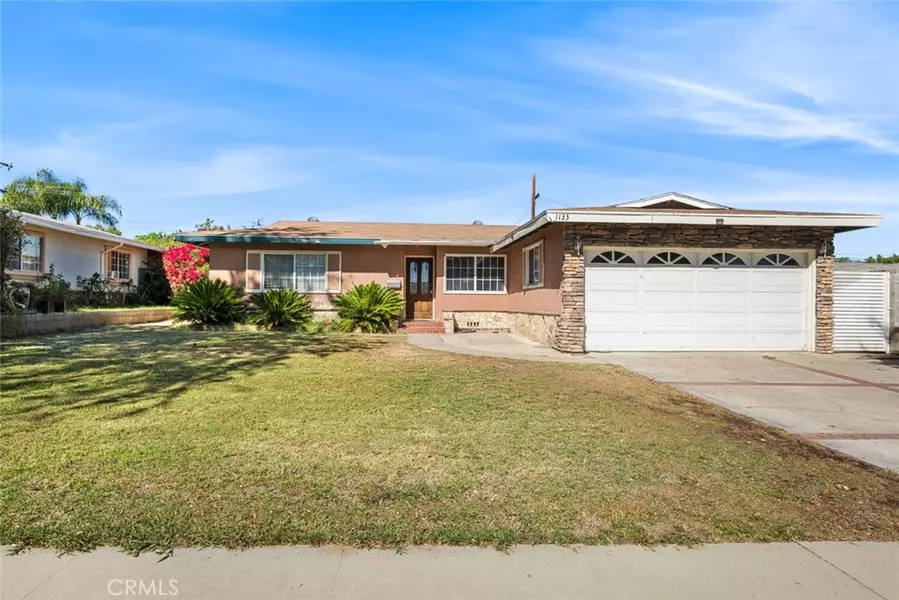 1133 Redwood ST, Corona, CA 92879