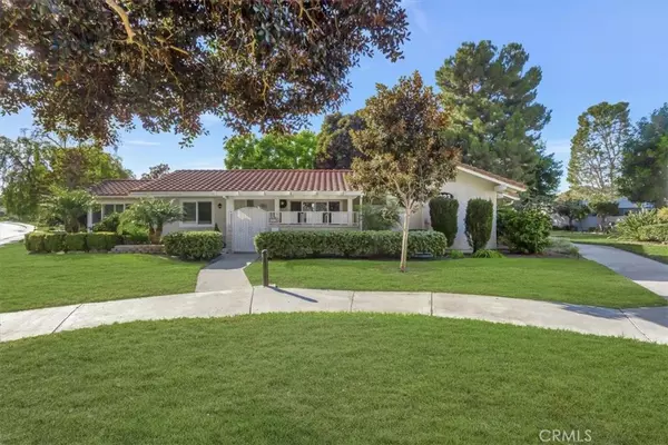 2223 Via Puerta #B,  Laguna Woods,  CA 92637