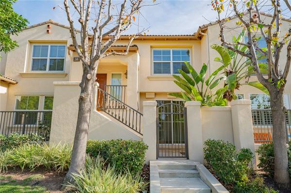 38 League, Irvine, CA 92602