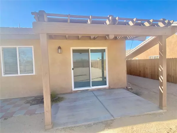 29 Palms, CA 92277,5169 Split Rock AVE