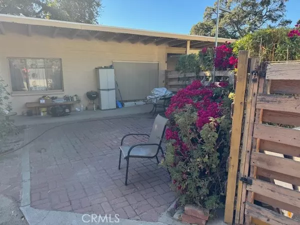 Tujunga, CA 91042,6604 Haywood ST