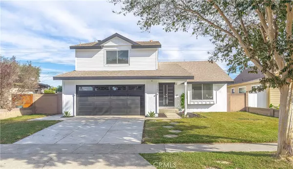 15902 Dundalk LN, Huntington Beach, CA 92647