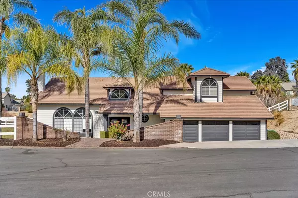 Riverside, CA 92504,15710 Streamview CT