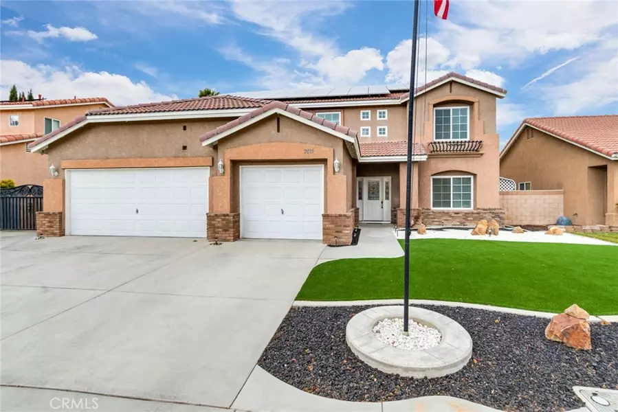 2835 Caruso LN, Lancaster, CA 93536