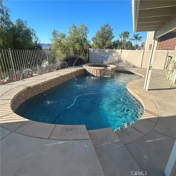 24111 Morning Dove LN, Murrieta, CA 92562