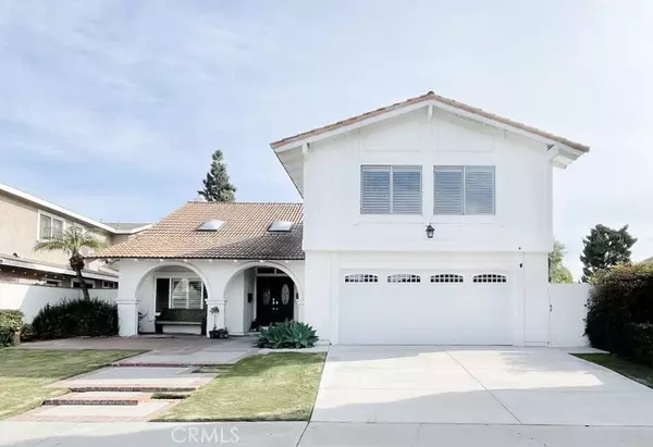 1096 Tulare DR, Costa Mesa, CA 92626