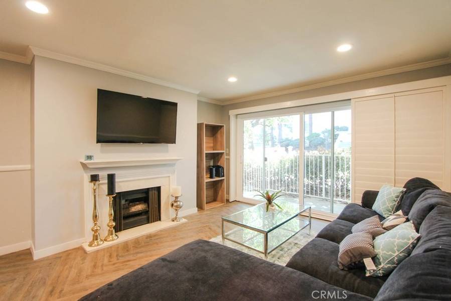 200 Mcneil LN #102, Newport Beach, CA 92663