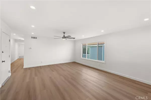 San Clemente, CA 92672,104 E Avenida San Gabriel #3