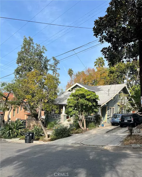 4043 Cumberland AVE, Los Angeles, CA 90027