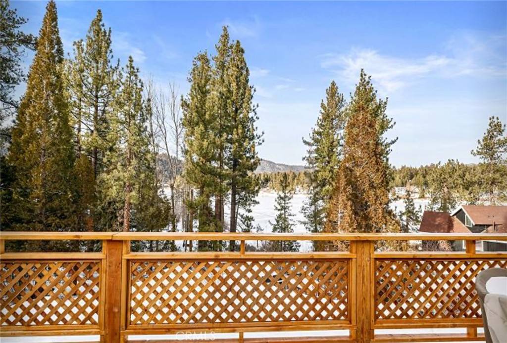 Big Bear Lake, CA 92315,805 Cove DR