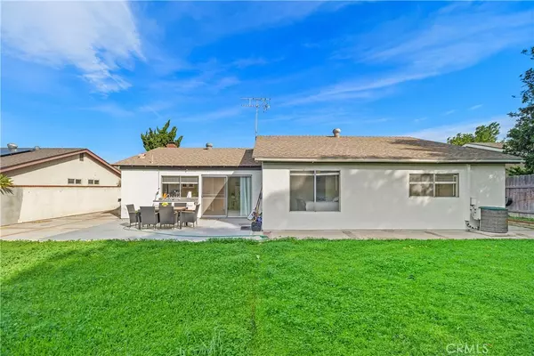 Corona, CA 92879,1572 Evergreen LN