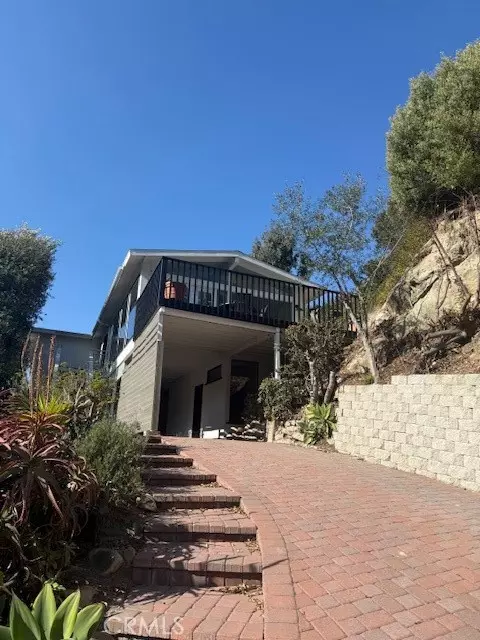 Laguna Beach, CA 92651,862 Summit DR