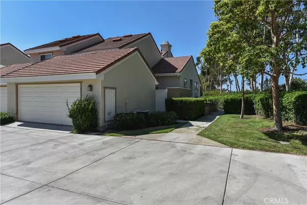 55 Wellesley #55, Irvine, CA 92612