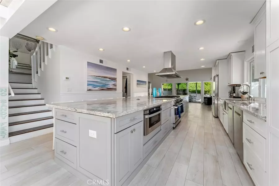 499 Nyes PL, Laguna Beach, CA 92651