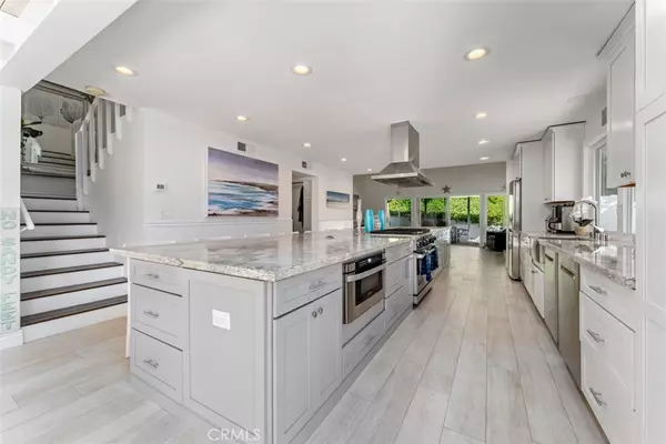 499 Nyes PL, Laguna Beach, CA 92651