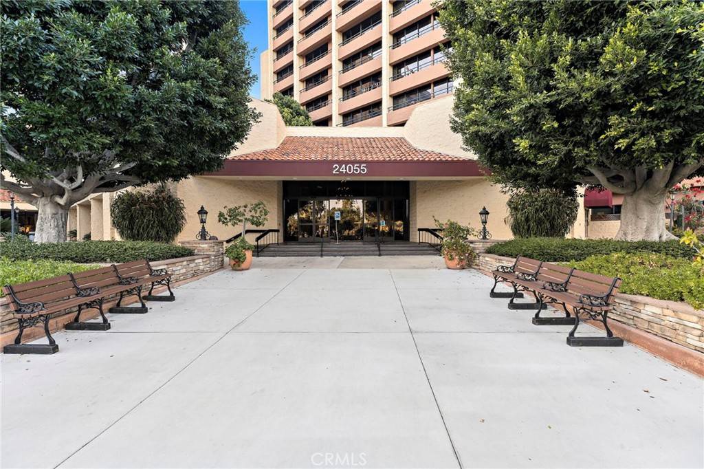 24055 Paseo Del Lago #103, Laguna Woods, CA 92637