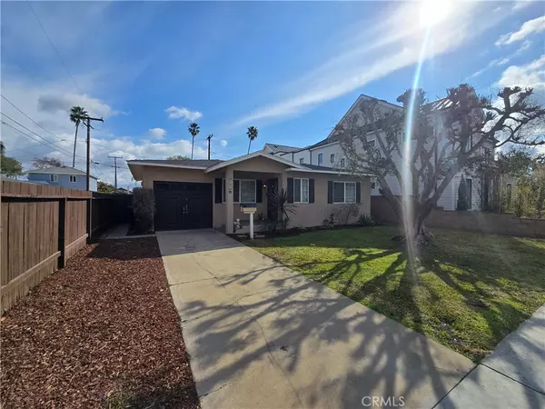 Huntington Beach, CA 92648,1210 Pine ST