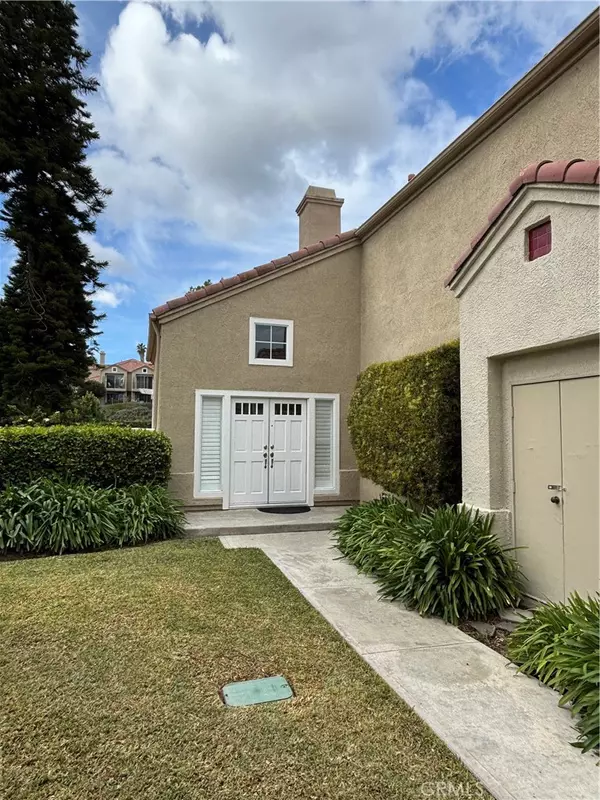 Aliso Viejo, CA 92656,69 Giotto