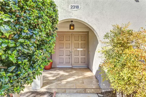 Laguna Woods, CA 92637,2318 Via Puerta #F