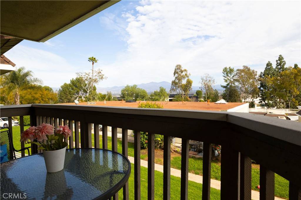 Laguna Hills, CA 92653,23336 Caminito Lazaro #259