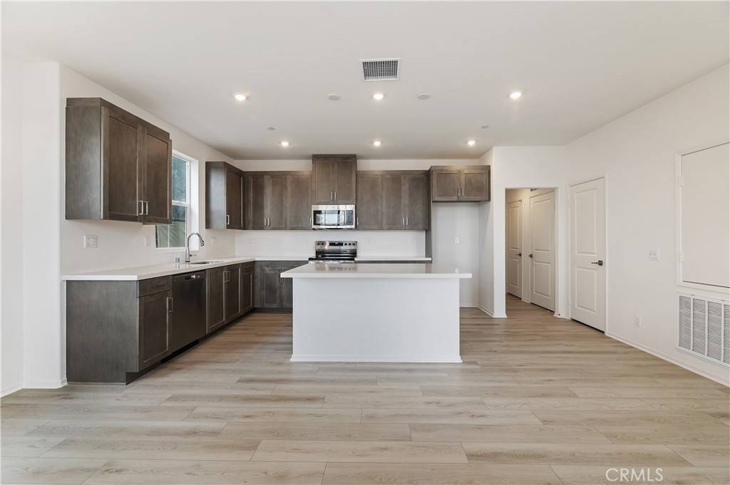 Chino, CA 91708,16135 Linden LN