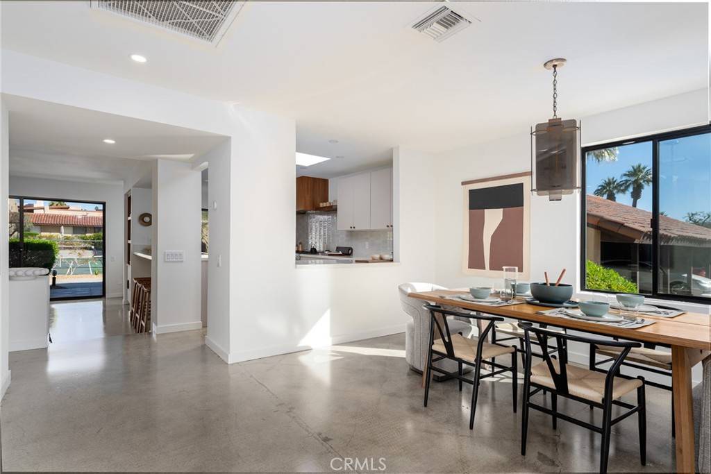 Palm Springs, CA 92262,355 N Avenida Caballeros #20