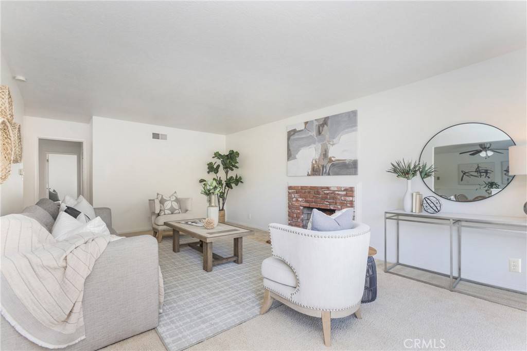 Costa Mesa, CA 92626,1294 Belfast AVE