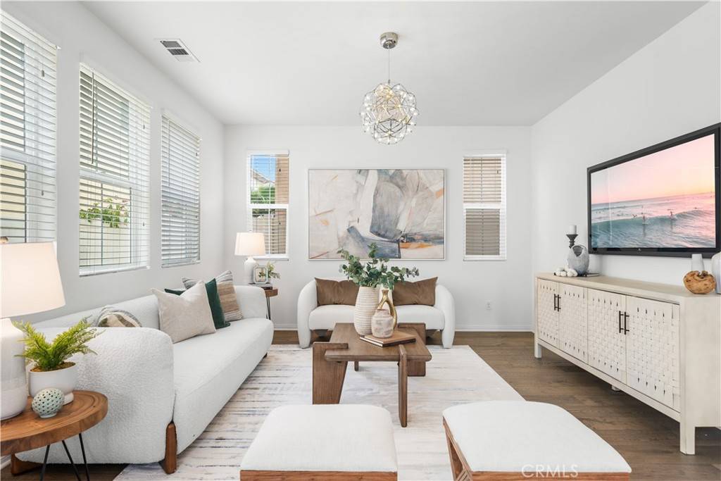 333 Calle Elegante, Lake Forest, CA 92630