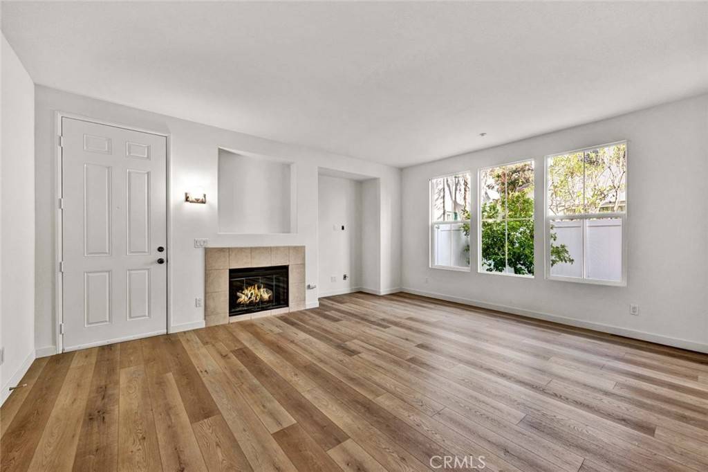 Irvine, CA 92602,182 Hayward