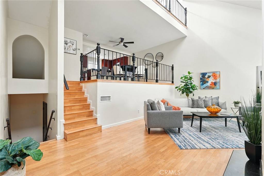 5447 E Centralia ST, Long Beach, CA 90808