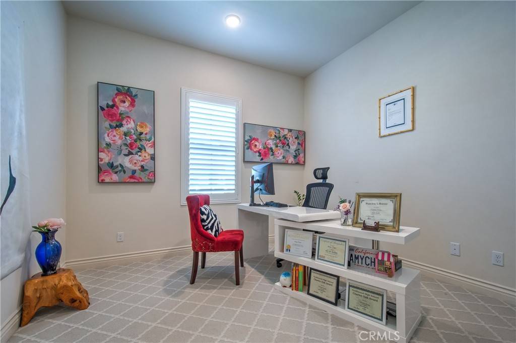 Irvine, CA 92618,116 Wanderer