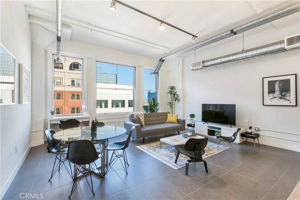 939 S Broadway #705, Los Angeles, CA 90015