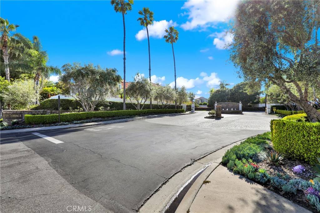 Newport Beach, CA 92660,2 Cormorant CIR