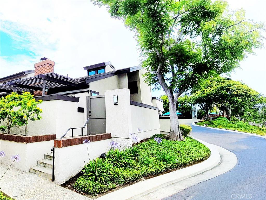 245 Old Ranch RD #7, Seal Beach, CA 90740