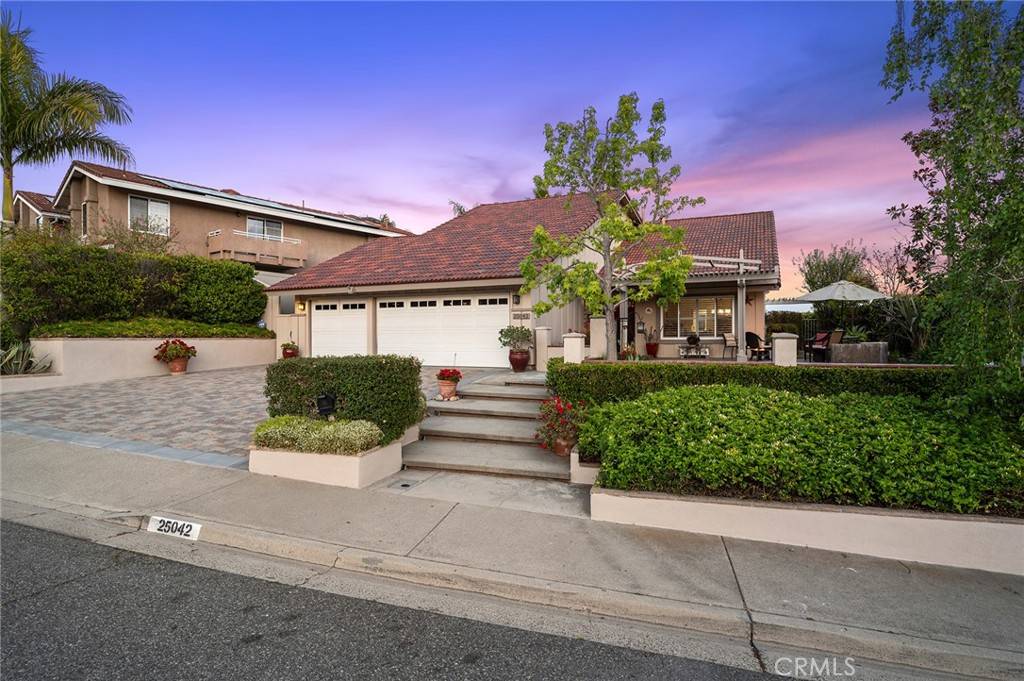 25042 Woolwich ST, Laguna Hills, CA 92653