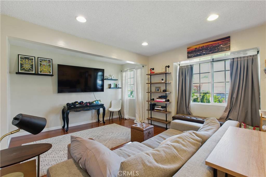 Montebello, CA 90640,413 Brady AVE