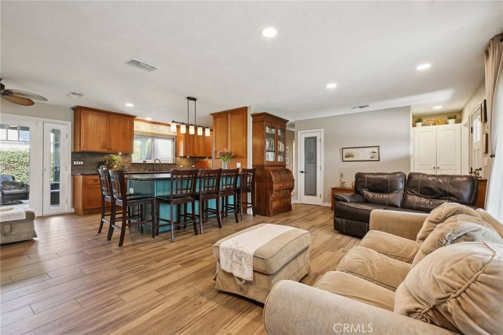 Rossmoor, CA 90720,3251 Woodstock Road