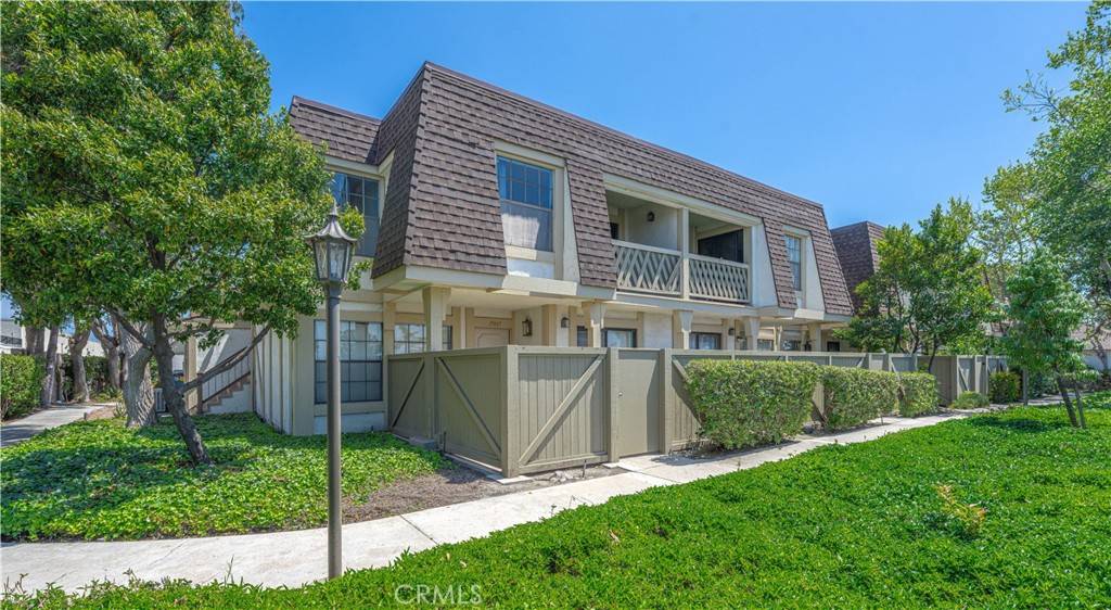 Westminster, CA 92683,15065 Henley DR #1