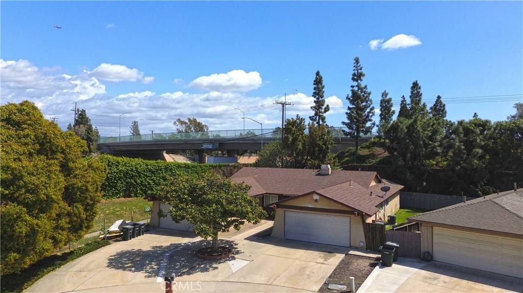 Orange, CA 92866,2032 E Stearns AVE