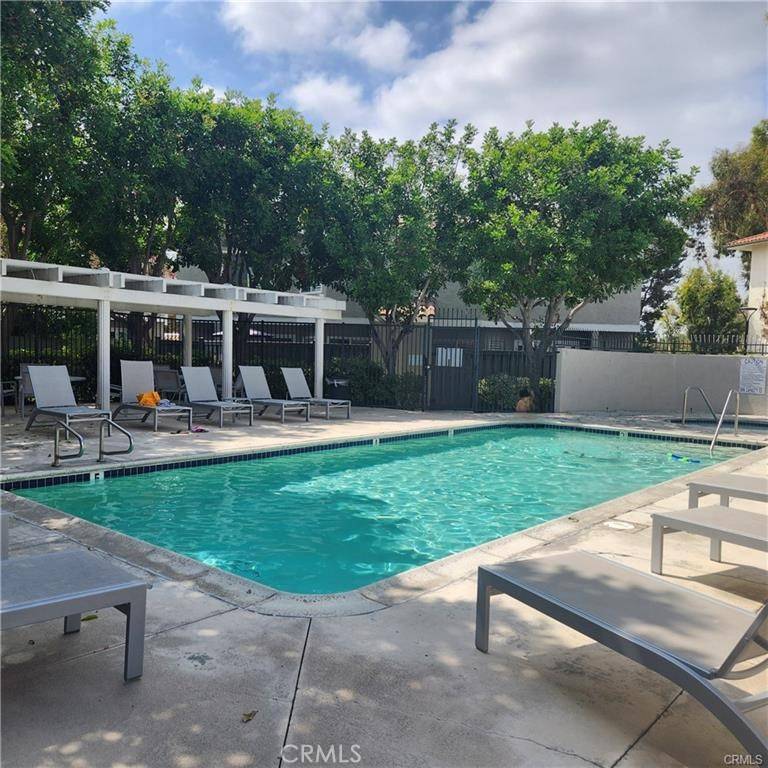Irvine, CA 92618,417 Tangelo