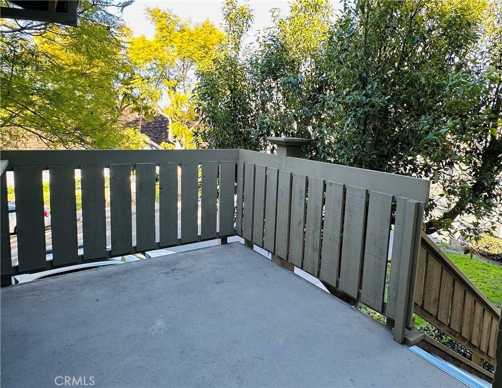 Irvine, CA 92614,122 Clearbrook