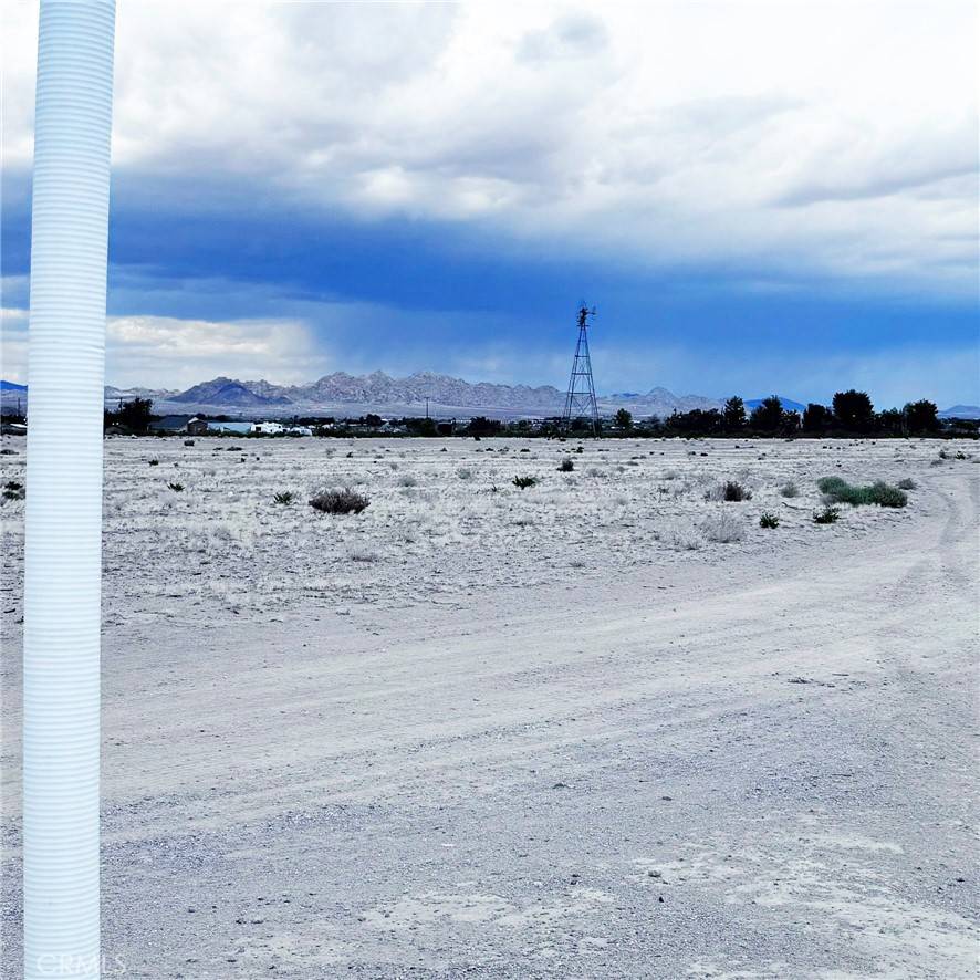 Lucerne Valley, CA 92356,10355 Jingal RD