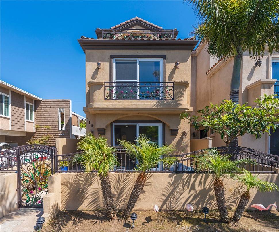 Huntington Beach, CA 92648,416 15th ST